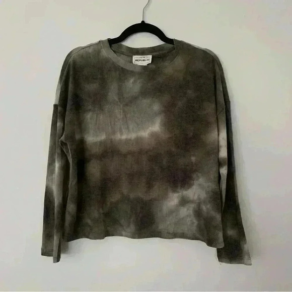 For the Republic Olive combo knit Henley Size Small - Picture 2 of 9